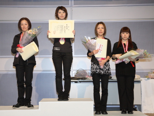 http://www.billiards-cues.jp/news/2012/tour/12amanine05.JPG