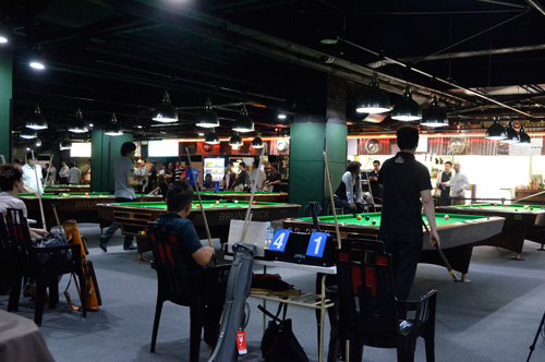 14jom10_hall02.jpg