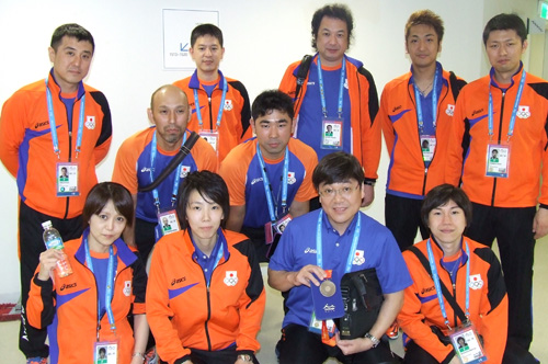 asian01_team.jpg
