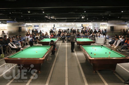 14hokkai_hall_th.jpg
