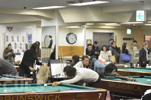 9ballcla_hall_th.jpg
