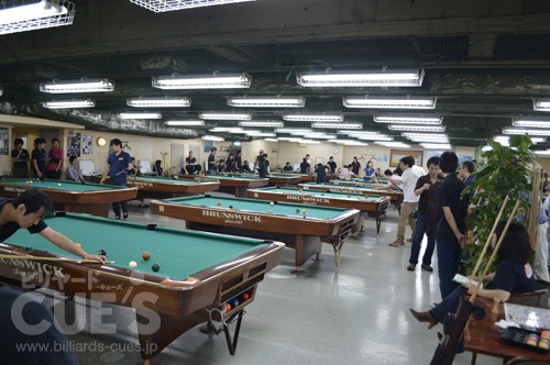 tricup_hall_th.jpg