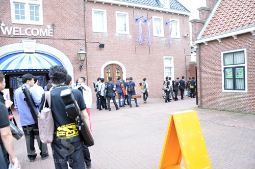15huistenbosch1_gate.jpg