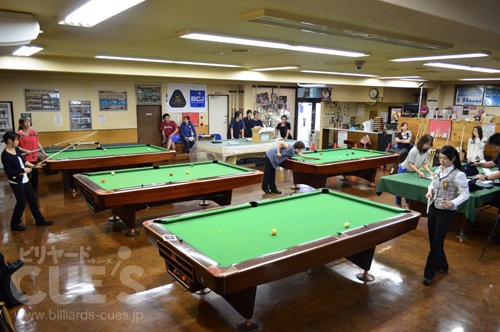 15zenjo01_hall_th.jpg
