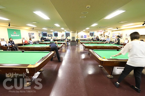 osakaq_hall.jpg