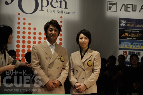 jo2012_1_th.jpg